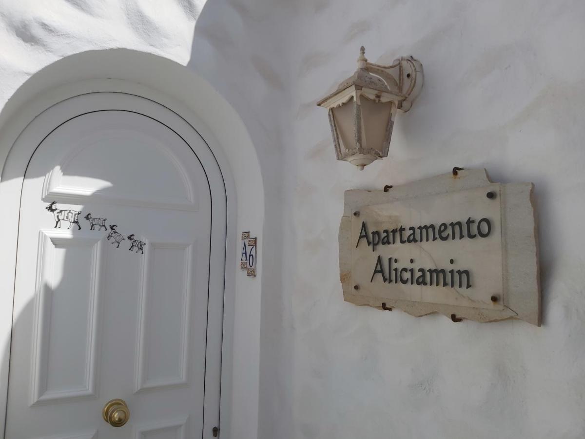 Appartamento Aliciamin กอสตากาลมา ภายนอก รูปภาพ